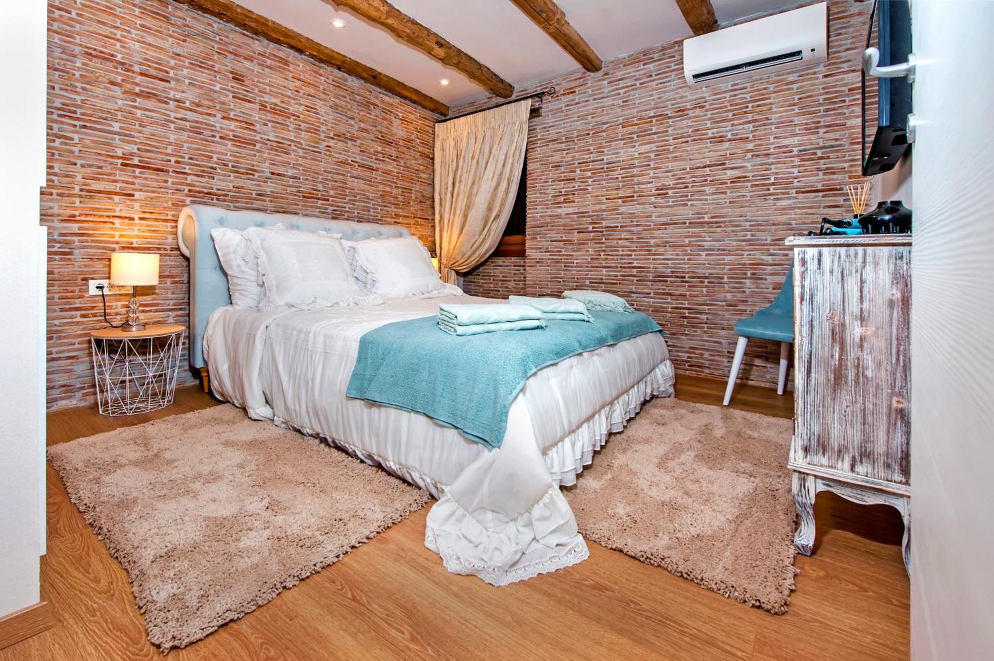 Apartments Casa De Amicis Rovinj Pokoj fotografie